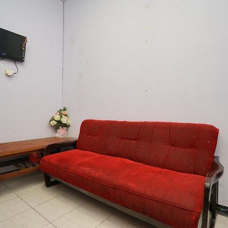 Oyo 2120 Pieter Homestay Bromo Probolinggo Bagian luar foto