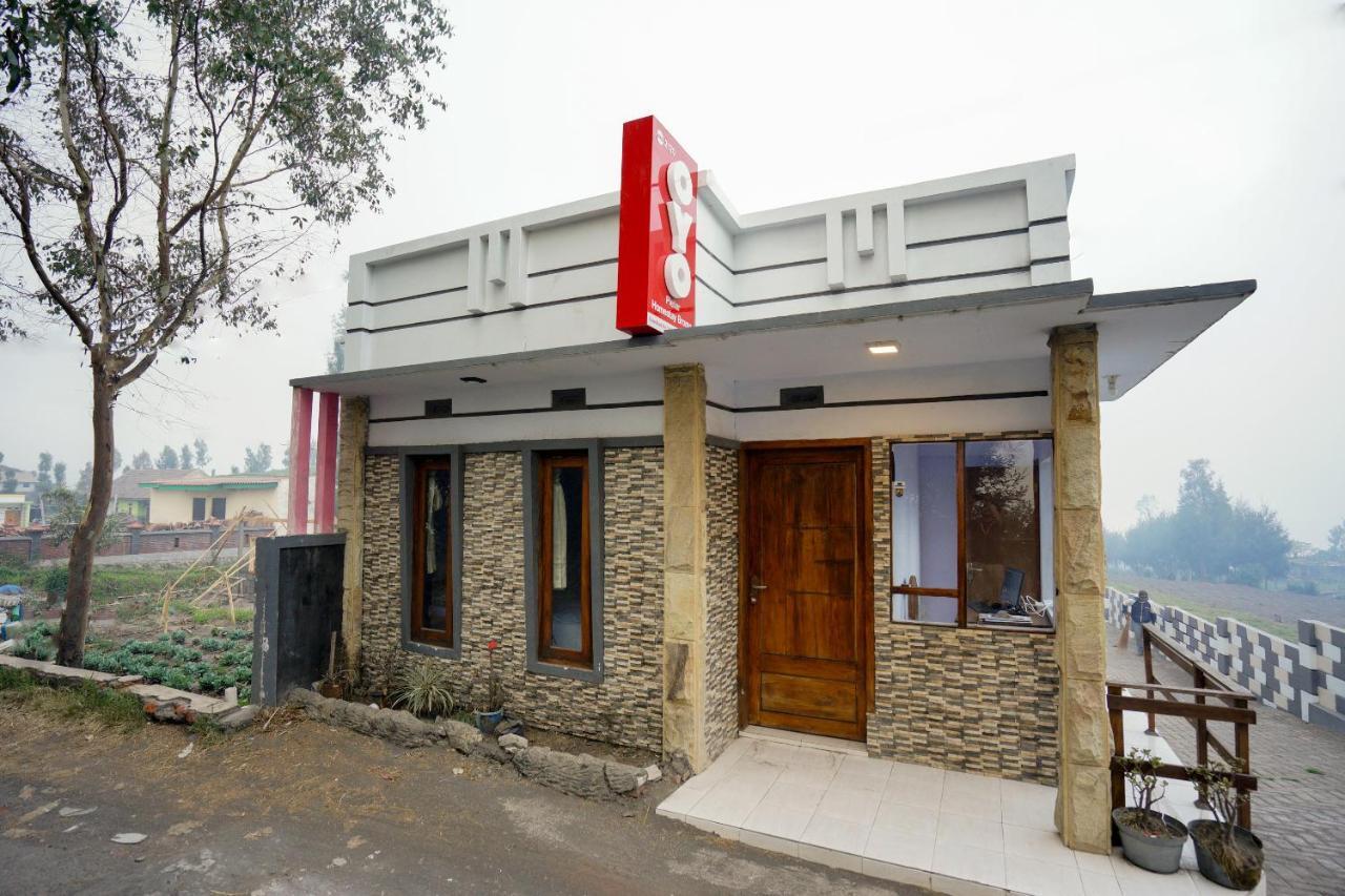 Oyo 2120 Pieter Homestay Bromo Probolinggo Bagian luar foto