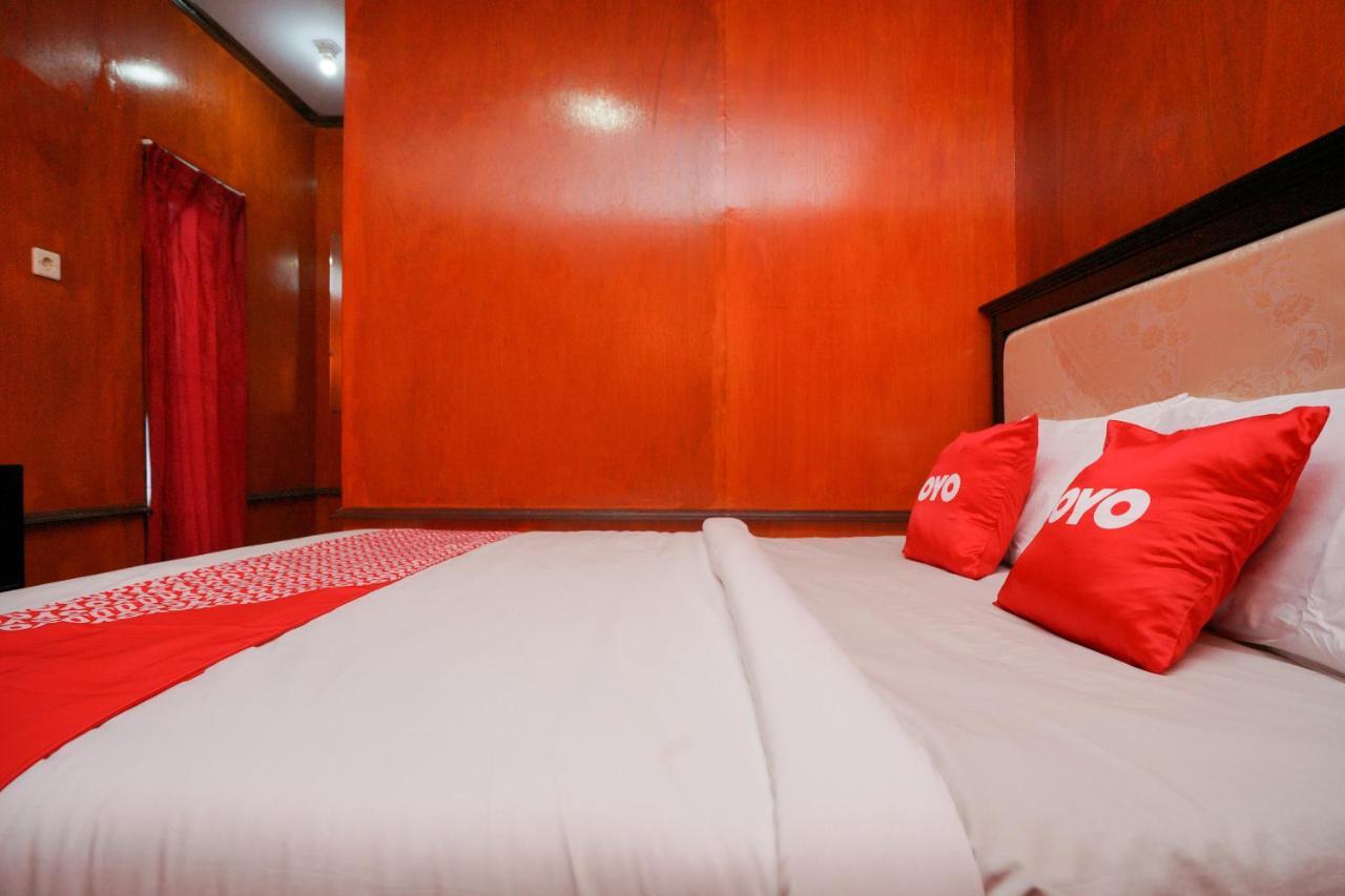 Oyo 2120 Pieter Homestay Bromo Probolinggo Bagian luar foto