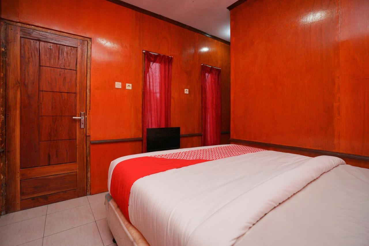 Oyo 2120 Pieter Homestay Bromo Probolinggo Bagian luar foto